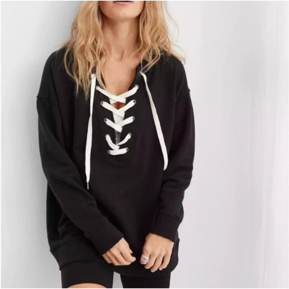 Aerie MED Oversized Sweatshirt Laced Neck Black Relaxed Fit Sporty Lounge Comfy